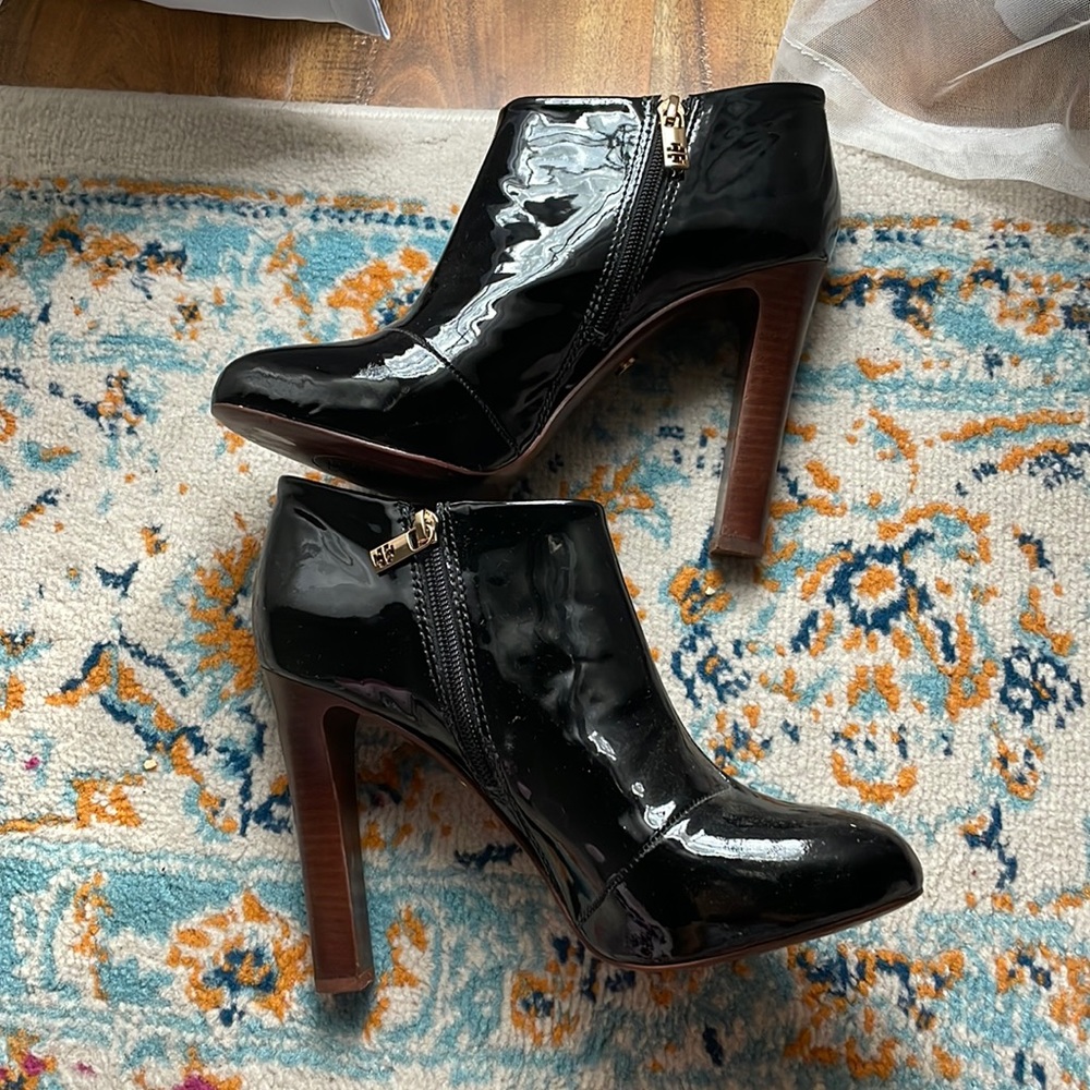 Tory Burch booties - Picture 2 of 4